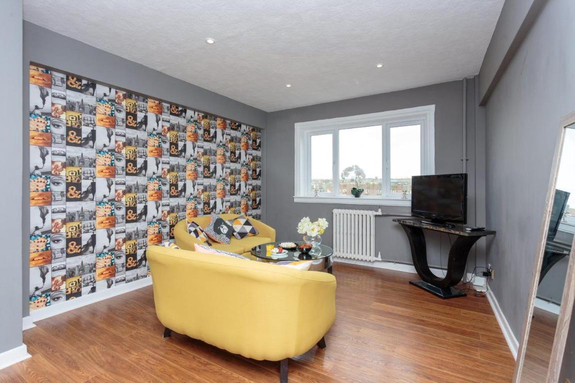 Gorgeous 3-Bed Flat, 15 Minutes To City Centre Edimburgo Esterno foto